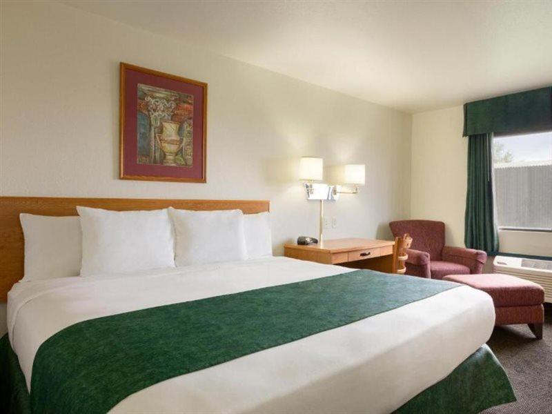 Travelodge By Wyndham Alpine Buitenkant foto