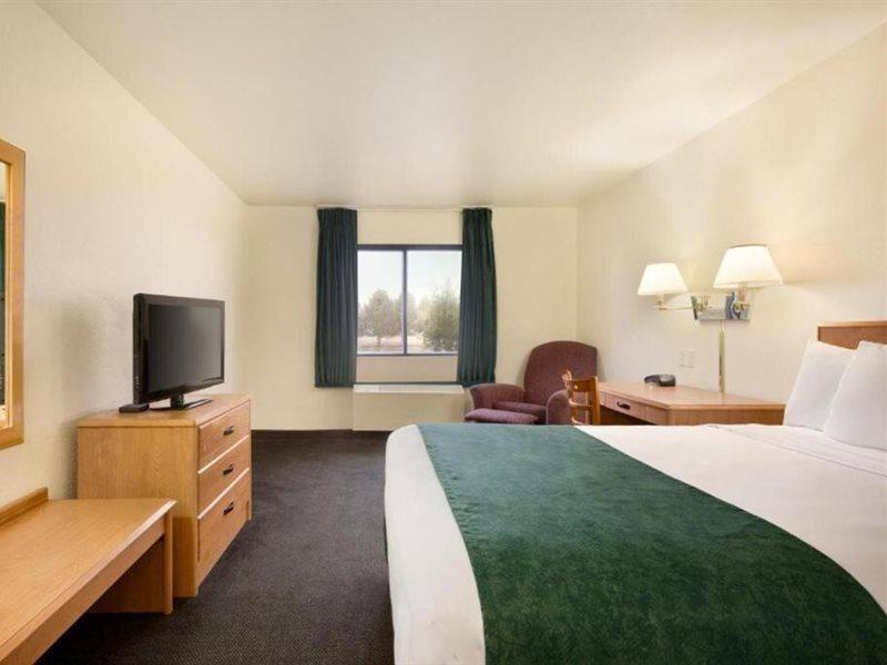 Travelodge By Wyndham Alpine Buitenkant foto