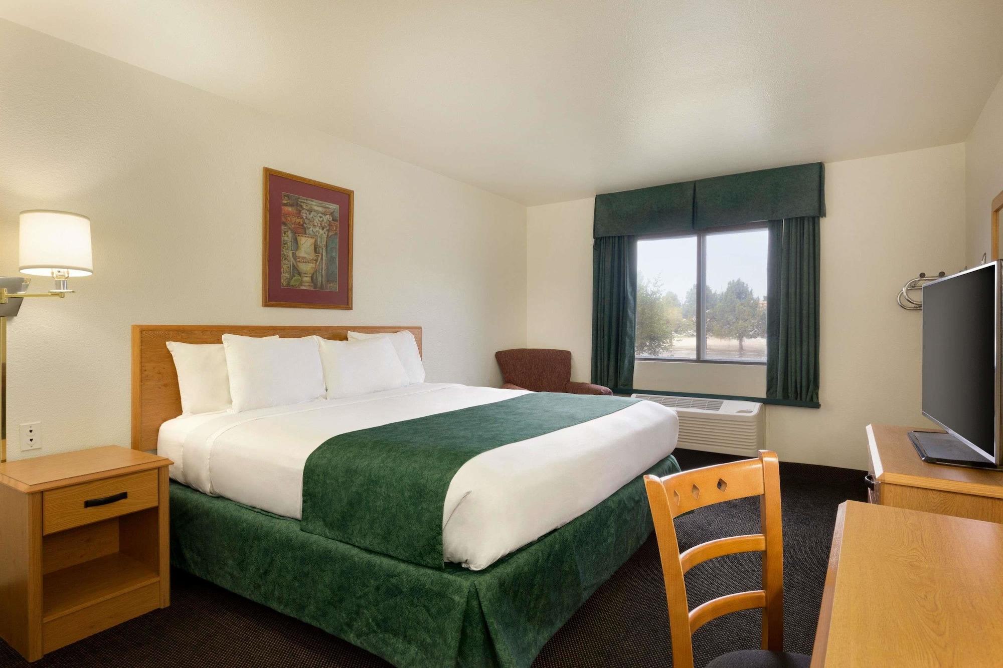 Travelodge By Wyndham Alpine Buitenkant foto
